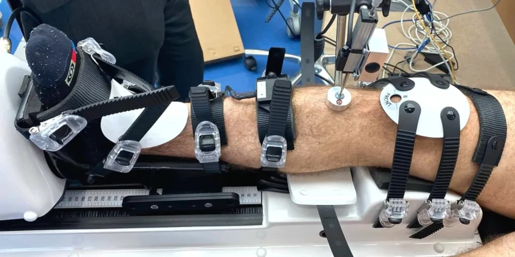 Knee Laxity-cover