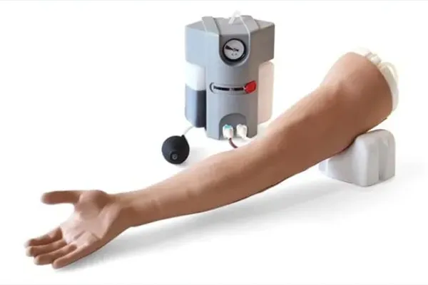 advanced venipuncture arm-01